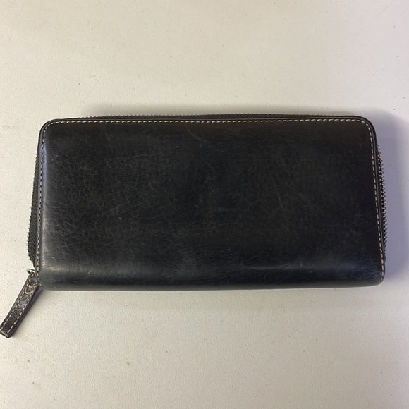 Authentic Coach Leather Wallet - Picture 3 of 5
